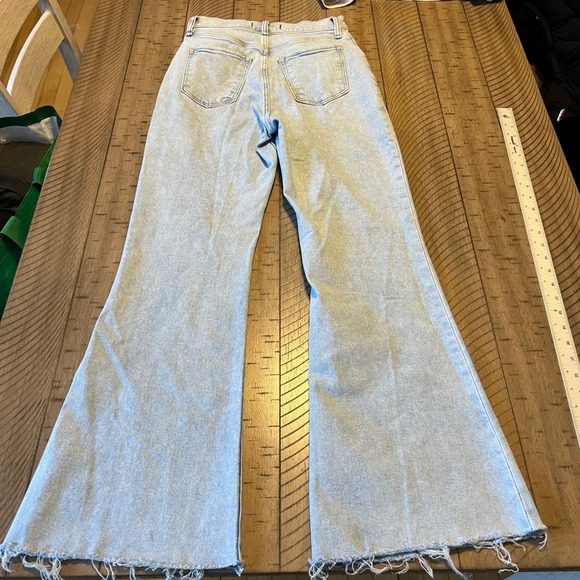 Abercrombie Fitch The Flare Ultra High Rise Light Wash Denim Jeans Size 27 - Picture 10 of 10